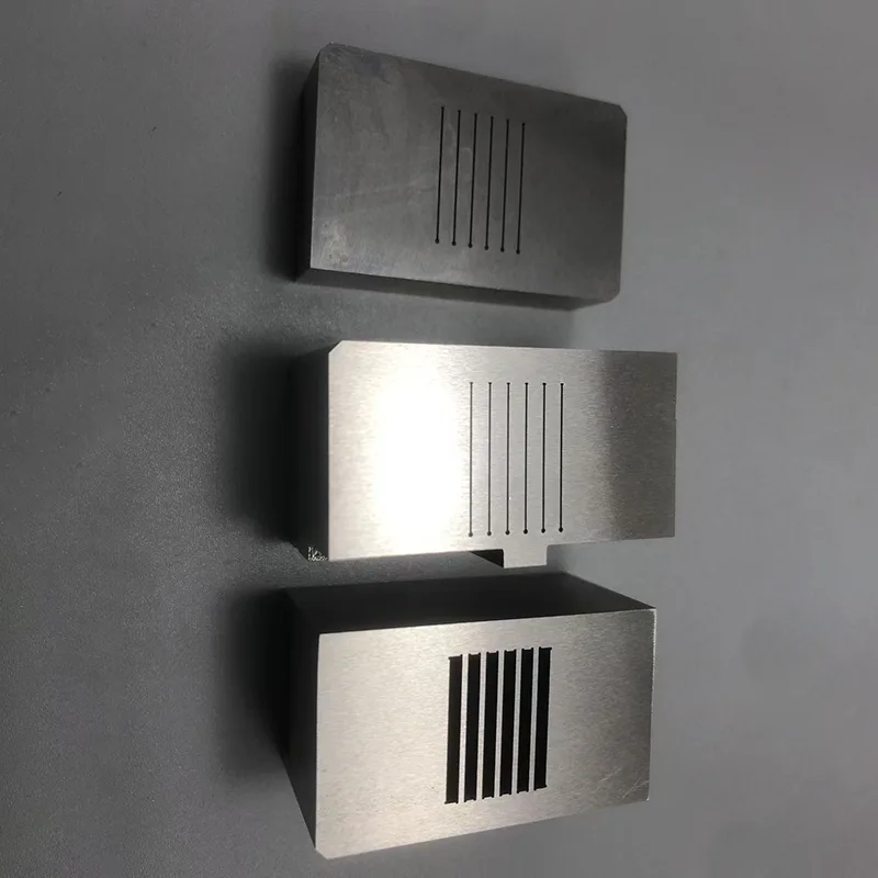 Fém sajtoló szerszámvágó penge