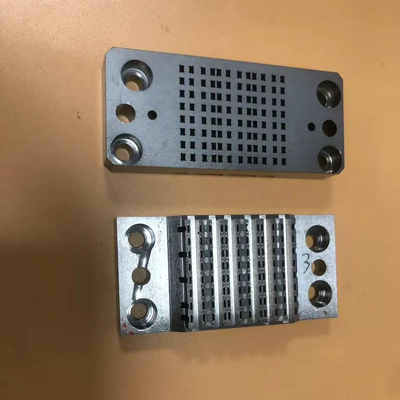 Félvezető ólomváz alkatrészek